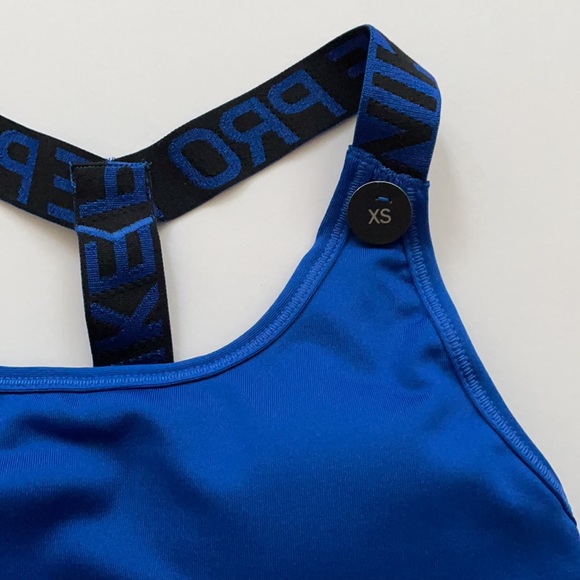 Nike Sports Bra - Picture 3 of 5